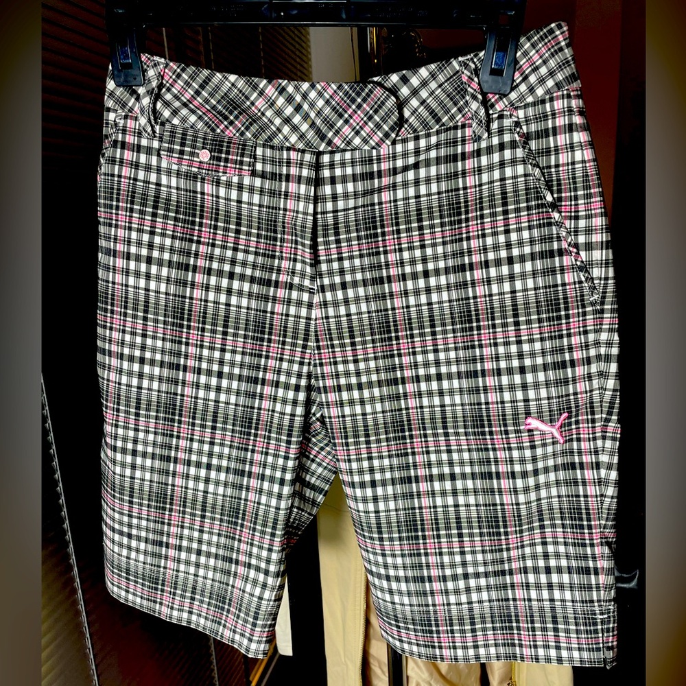 PUMA | Women | Golf Shorts | Size Medium